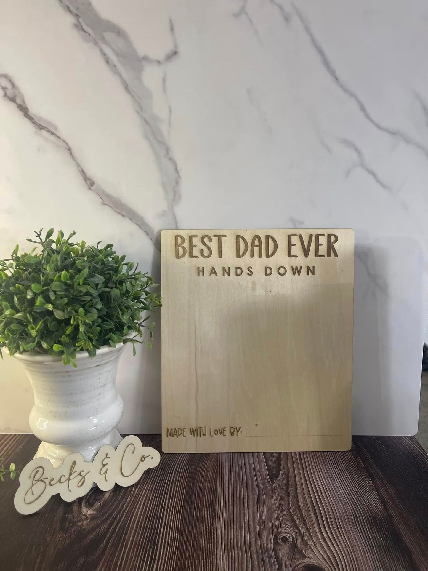 Handprint Signs: Best Dad Ever Hands Down