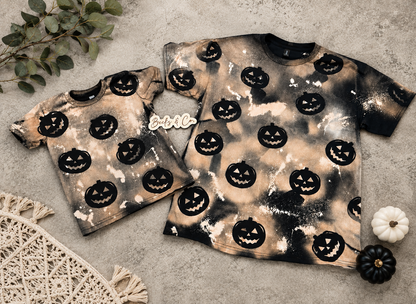 Mini Pumpkins Bleached T-shirt (Blank)