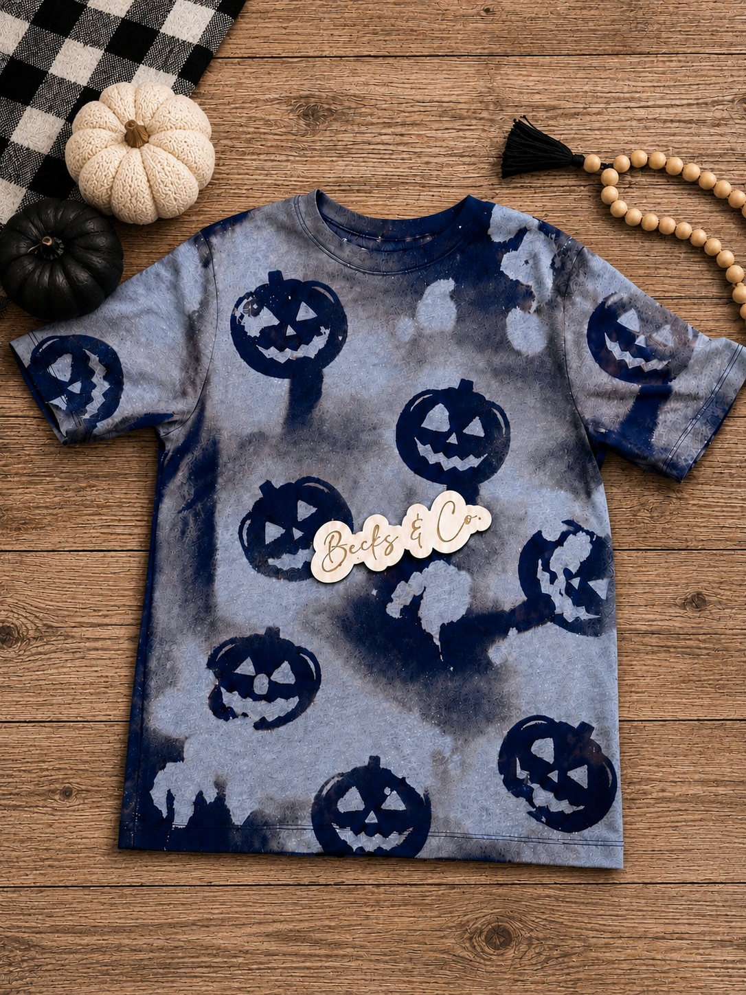 Mini Pumpkins Bleached T-shirt (Blank)