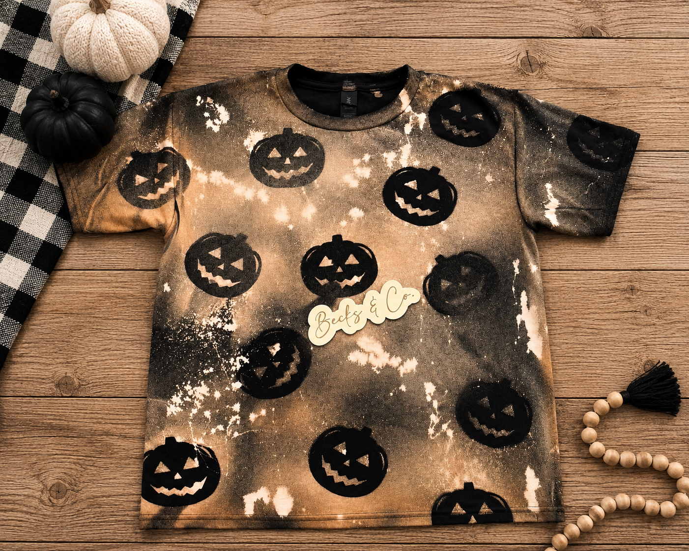 Mini Pumpkins Bleached T-shirt (Blank)