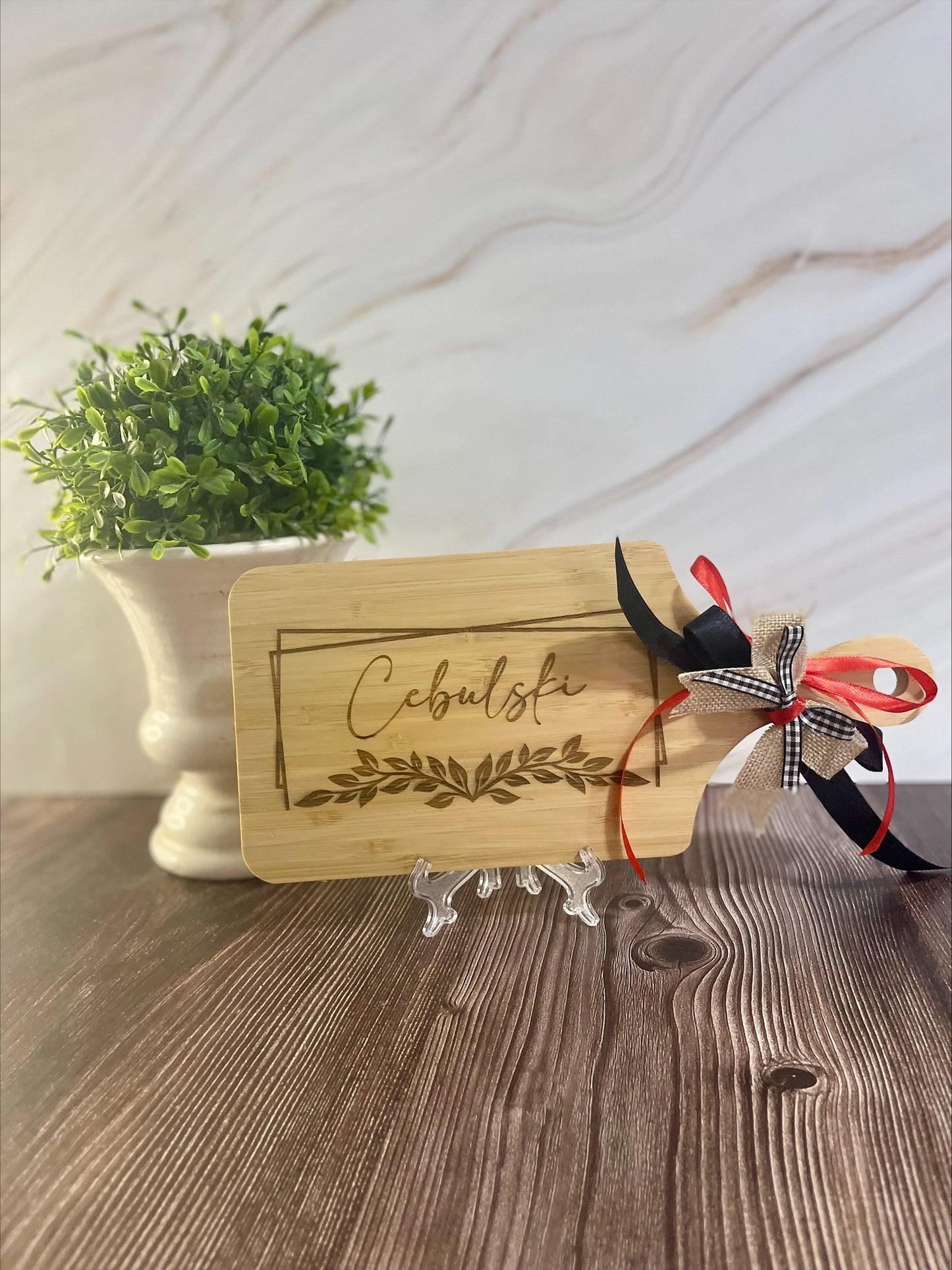 Cutting Board with Handle