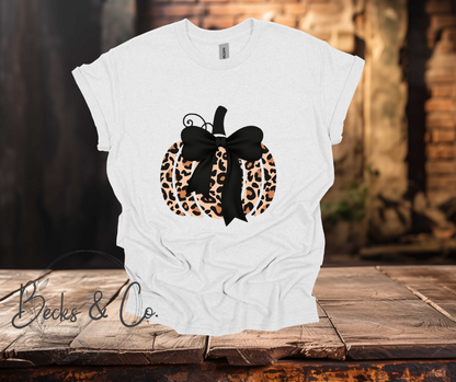 Cheetah Pumpkin with Bow T-shirt