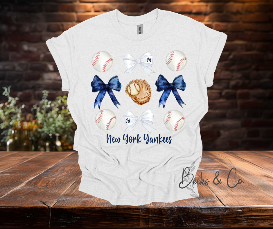 New York Yankees Bow Shirt / Crewneck Sweatshirt